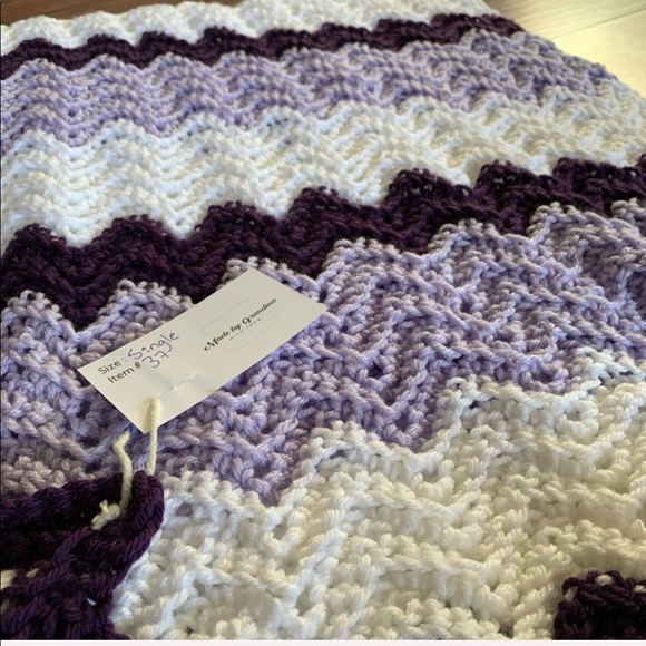 Made by Grandma - Hand Crocheted Single Blanket - Picture 1 of 2